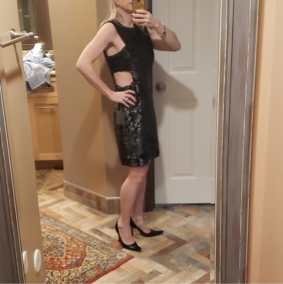 Forever 21 black velvet with sequins all over - Picture 12 of 16